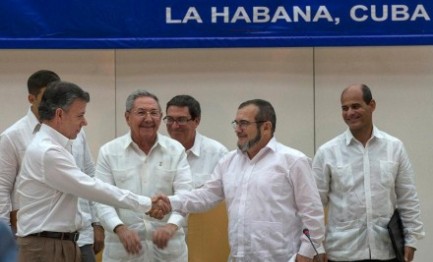 COLOMBIA. HAY PAZ. Concluyeron en La Habana las prolongadas negociaciones entre el gobierno y la guerrilla. El Papa Francisco podría sellar el acontecimiento viajando al país en 2017